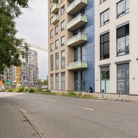 Citypark Skyline With Balcony & Free Parking Bratislava