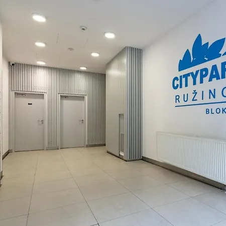 Citypark Skyline With Balcony & Free Parking * Bratislava