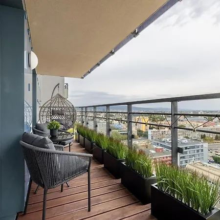 Appartement Citypark Skyline With Balcony & Free Parking
