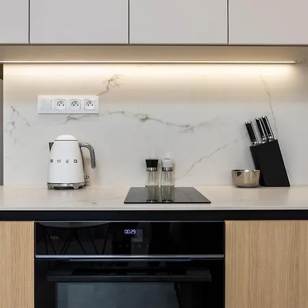 Citypark Skyline With Balcony & Free Parking