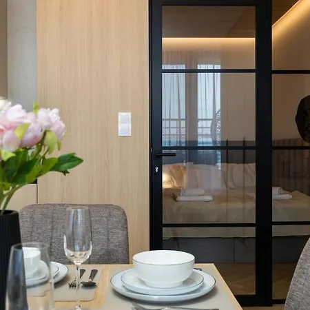 Appartement Citypark Skyline With Balcony & Free Parking Bratislava